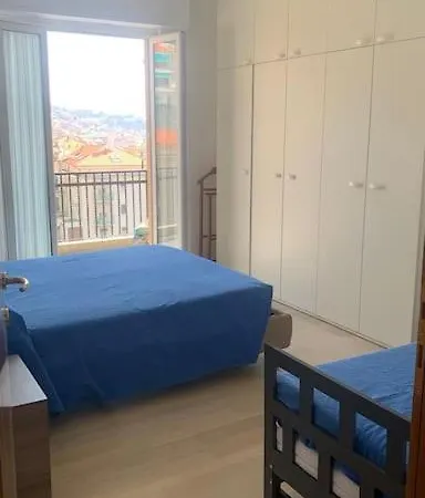 Vista Mare Con Ogni Comfort Apartamento