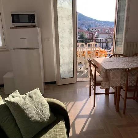 Vista Mare Con Ogni Comfort Apartamento Varazze