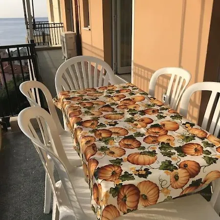 Apartamento Vista Mare Con Ogni Comfort Varazze