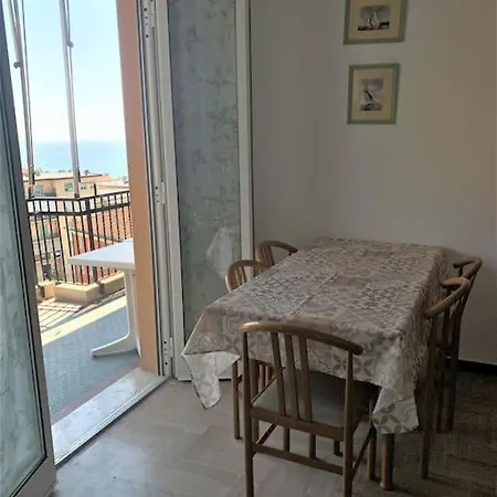 Vista Mare Con Ogni Comfort Varazze