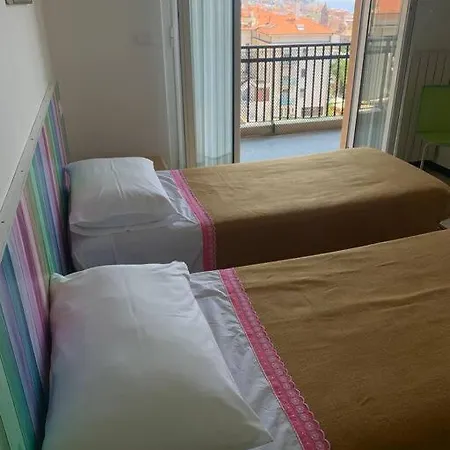 Daire Vista Mare Con Ogni Comfort