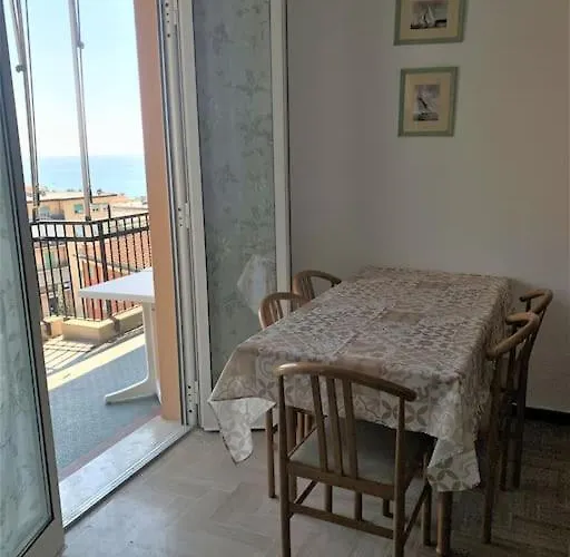 Vista Mare Con Ogni Comfort Varazze
